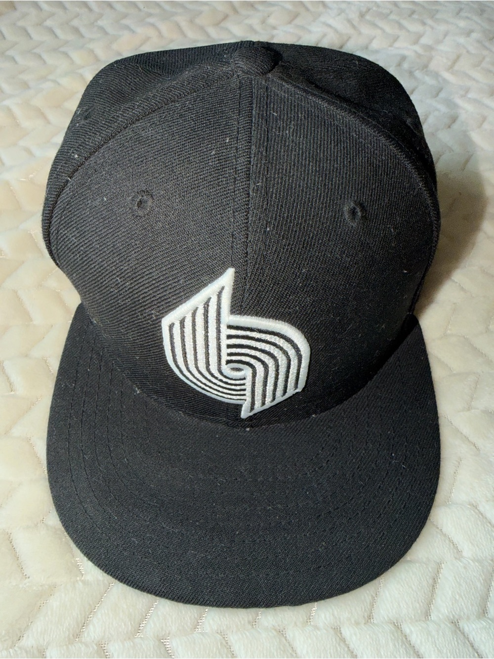 New Era 59fifty Portland Blazers Basketball Hat Black White Size 7 1/4 Fitted